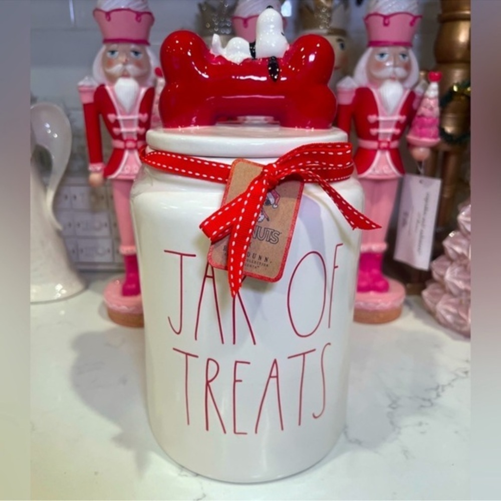 Rae Dunn x Snoopy Peanuts Jar of Treats Christmas Holiday Ceramic Canister